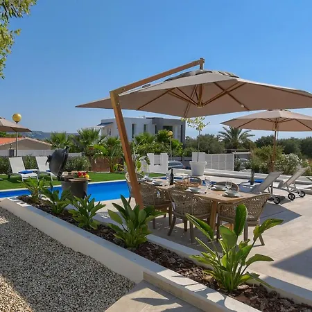 Villa Abeto By Aguilarent *